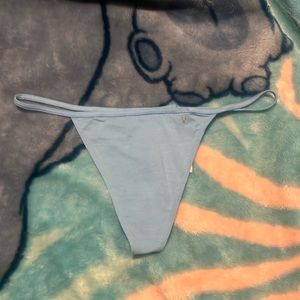 Victoria’s Secret V-String L